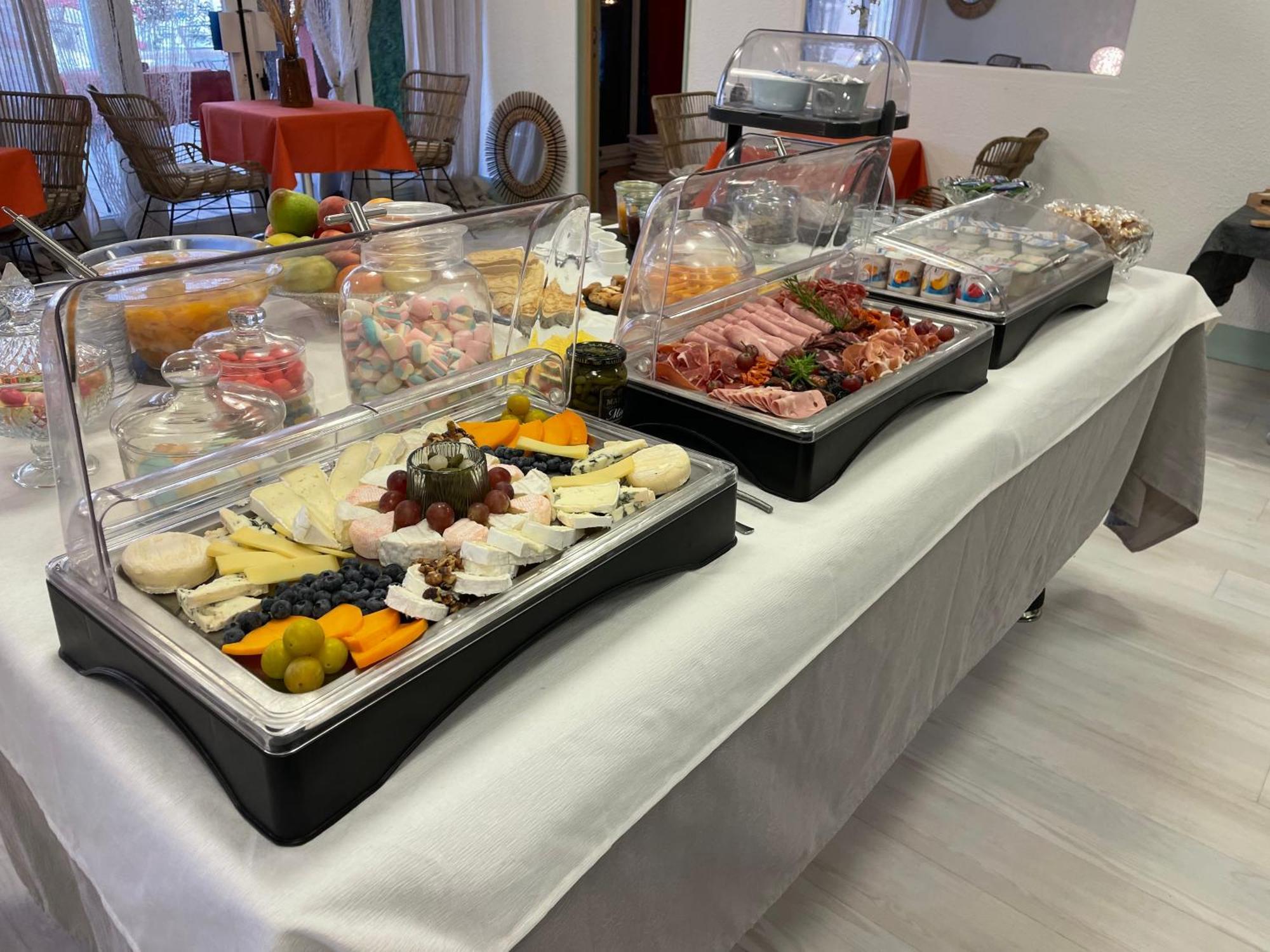 Cit'Hotel Des 2 Golfs Leucate Eksteriør bilde