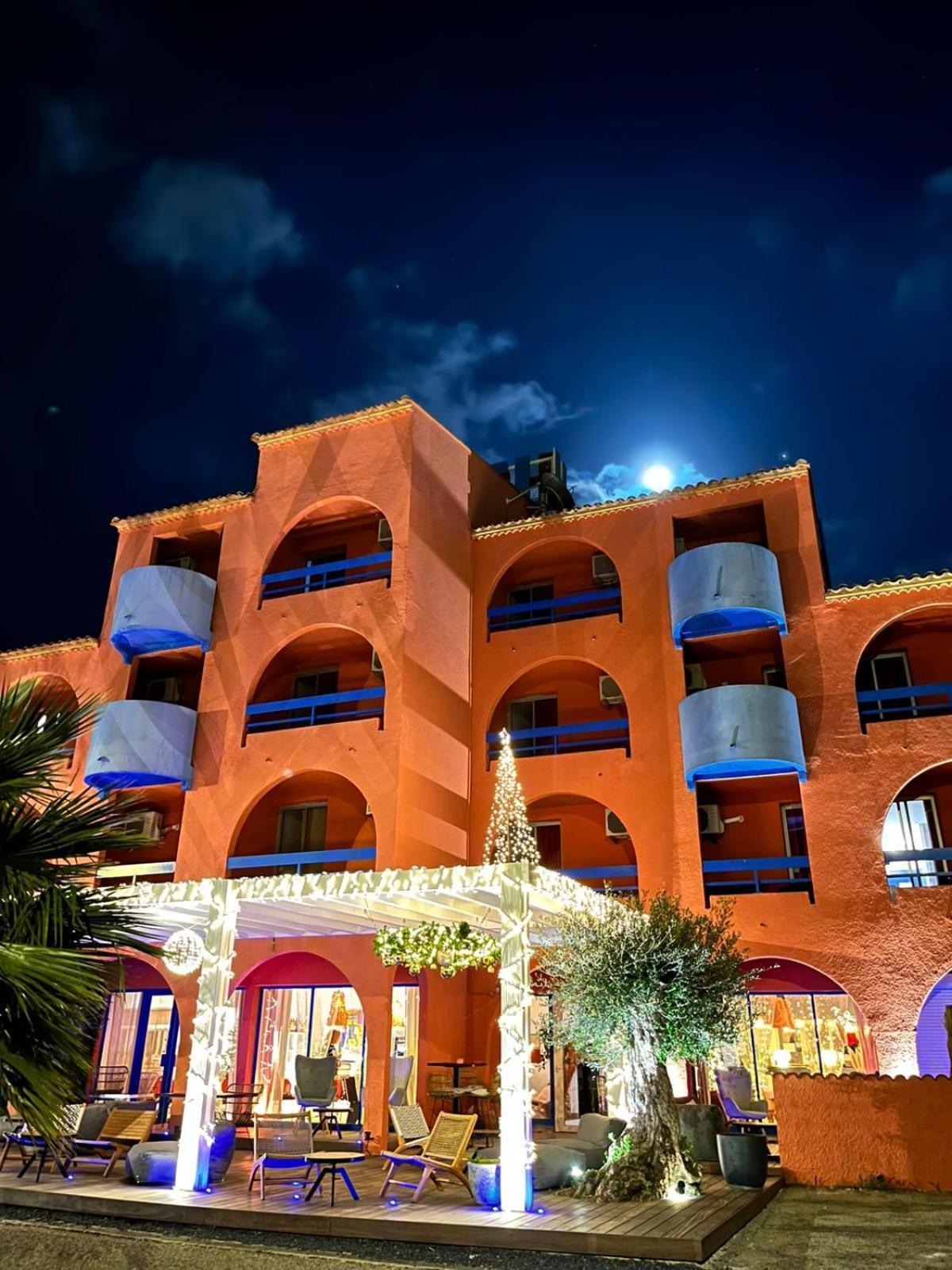 Cit'Hotel Des 2 Golfs Leucate Eksteriør bilde